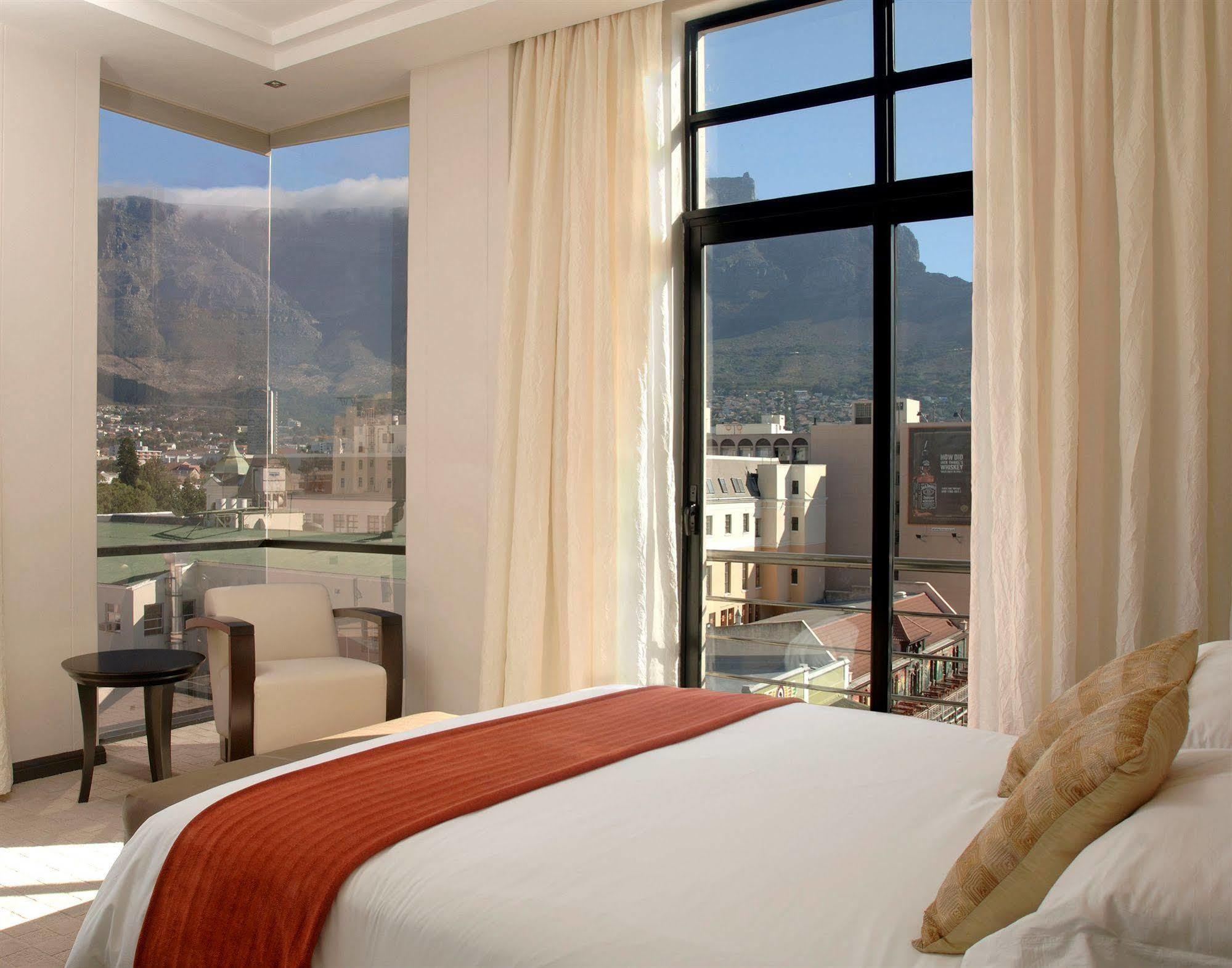 Urban Chic Boutique Hotel & Cafe Cape Town Room photo