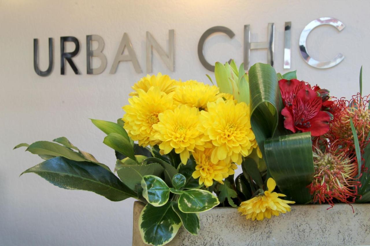 Urban Chic Boutique Hotel & Cafe Cape Town Exterior photo